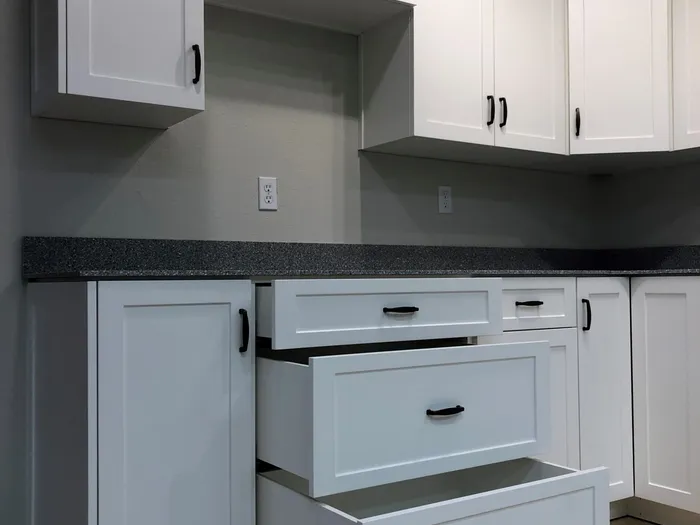 Mandina's Cabinets project photo